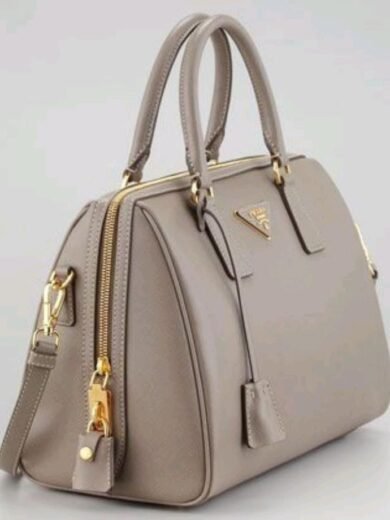 IZRA Sling Bag 008  (Quilted Shoulder Bag)