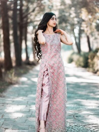 IZRA Suit 040 (Stylish Embroidered Suit)