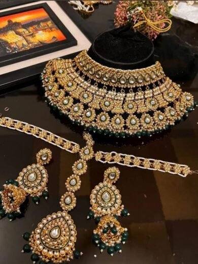 IZRA Jwelery 02 (Neckless and Earning set)