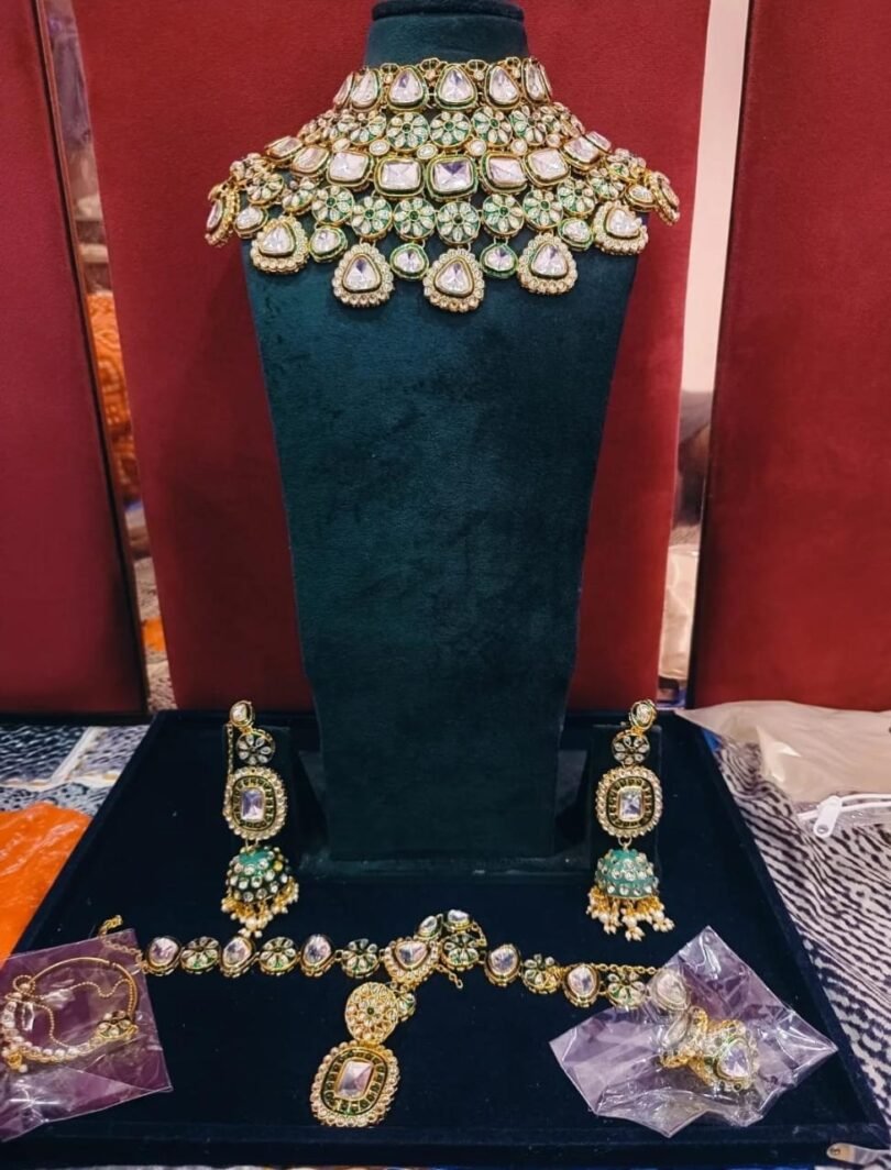 IZRA Jwelery 07 (Designer Neckless set )